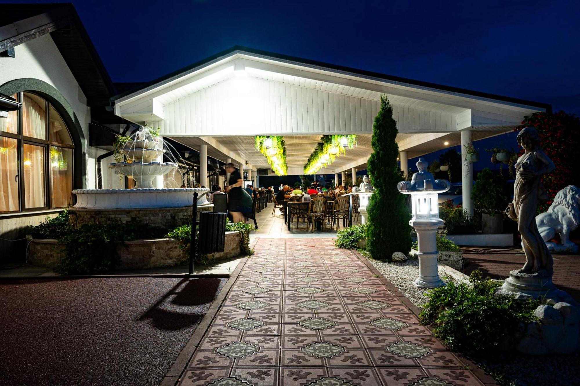 Hanul Domnesc Imperial Hotel & Spa Călan 외부 사진